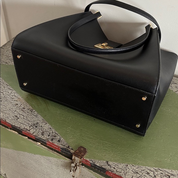 Kate Spade Phoebe Large Tote Bag Black Leather Gold-tone Lock Shoulder Commute - Picture 6 of 16